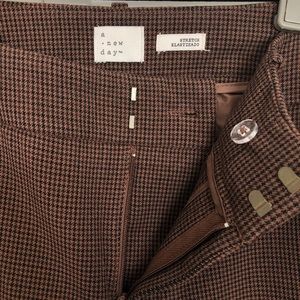 A new day brown houndstooth trousers, size 4